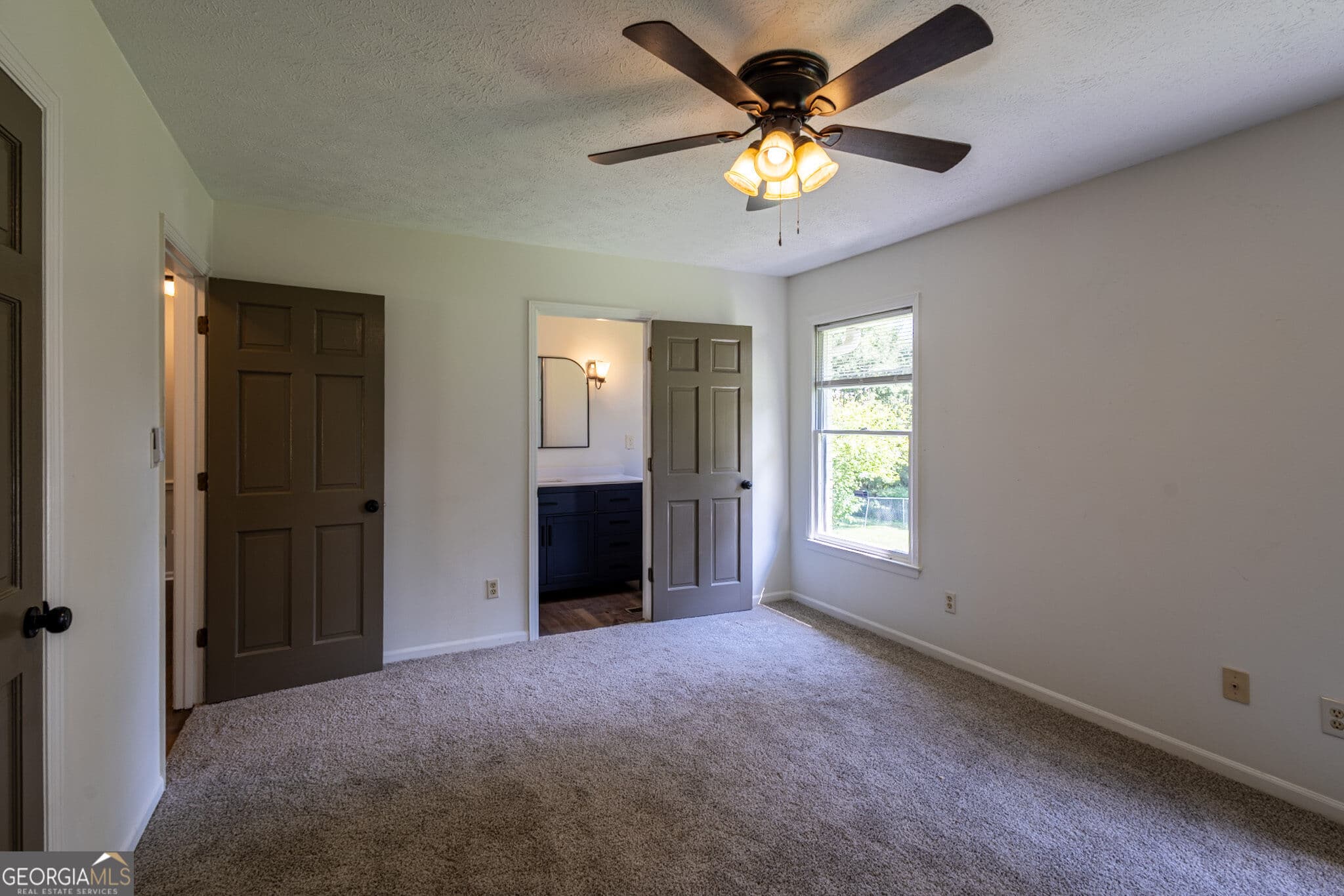 3 bedroom, 2.5 bathroom, 1,828 sq ft single family residence for sale at 2197 N Jefferson Street, Milledgeville, GA 31061 — photo 8