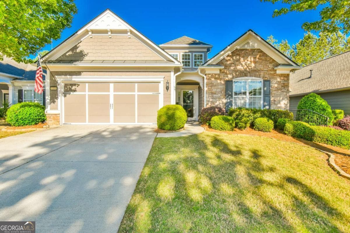 3 bedroom, 2 bathroom, 2,052 sq ft single family residence sold at 6468 Lantern Ridge, Hoschton, GA 30548