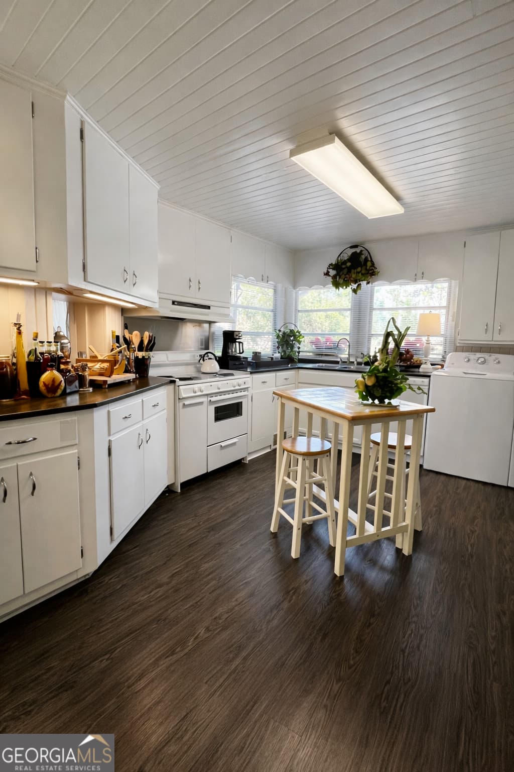 3 bedroom, 3.5 bathroom, 4,132 sq ft single family residence for sale at 703 Church Street, Vidalia, GA 30474 — photo 6