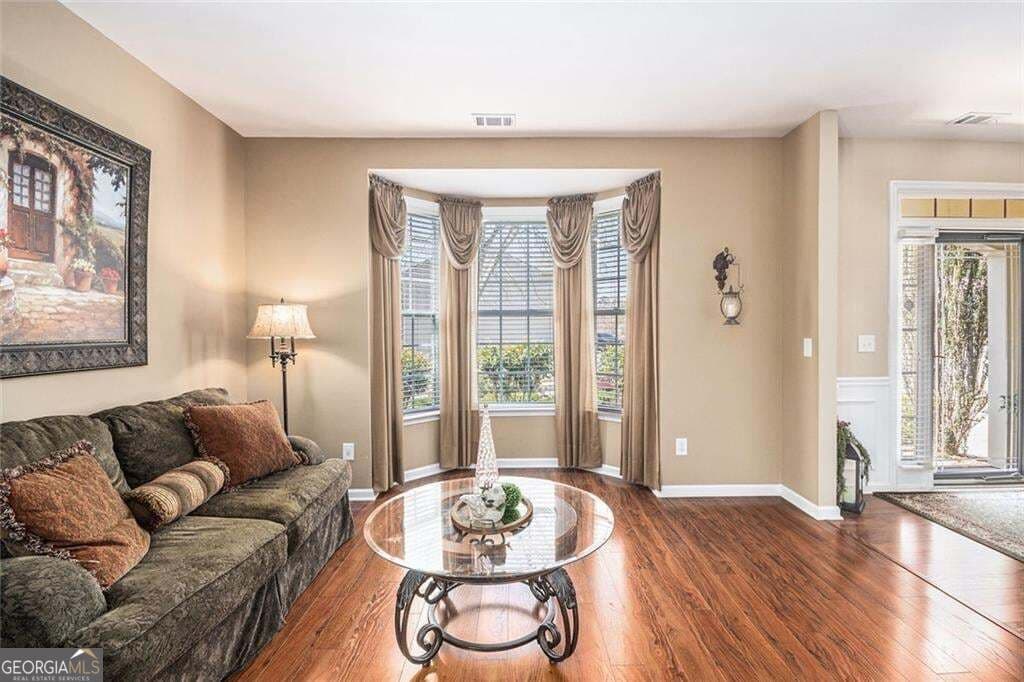 4 bedroom, 2.5 bathroom, 2,993 sq ft single family residence for sale at 108 Heritage Club Circle, Dallas, GA 30132 — photo 5