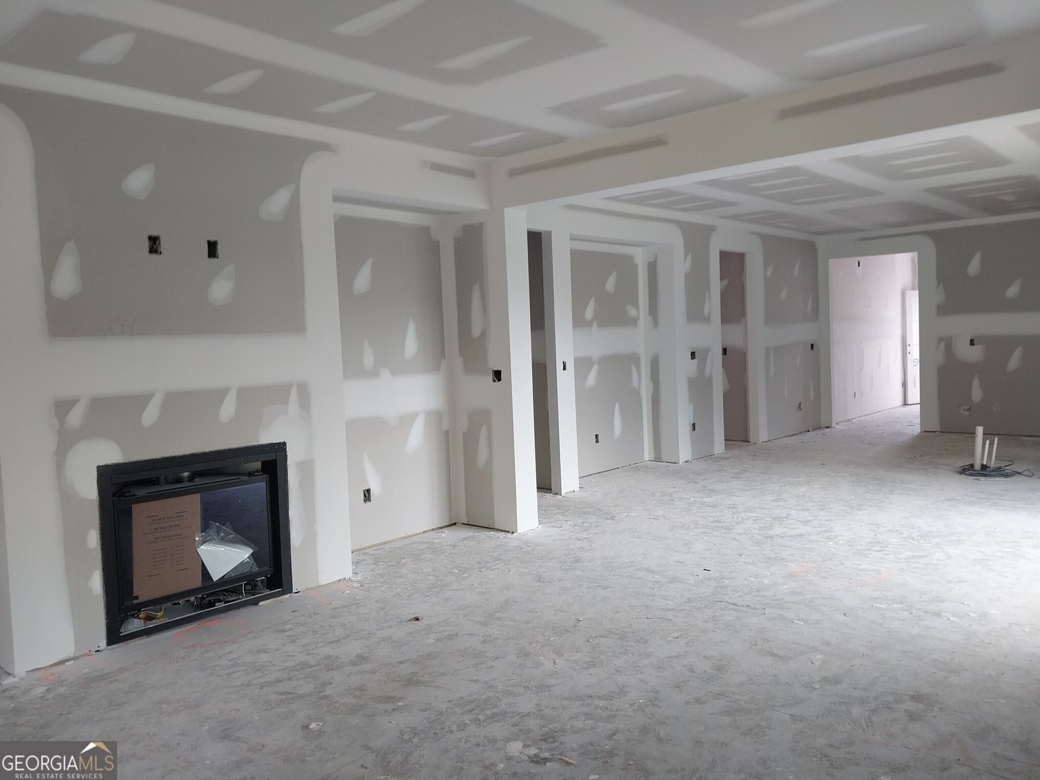 3 bedroom, 3 bathroom, 1,922 sq ft single family residence for sale at 4180 Miraz Court, Acworth, GA 30101 — photo 4