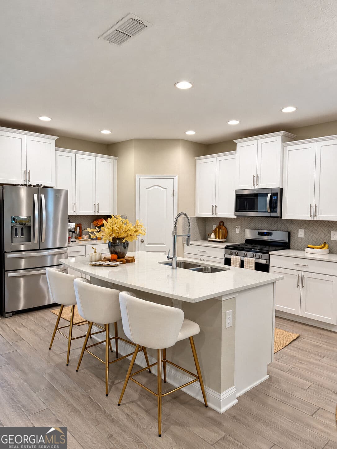 4 bedroom, 4 bathroom, 2,524 sq ft single family residence for rent at 14 Kingfisher Court, St. Marys, GA 31558 for $3,200 a month — photo 6