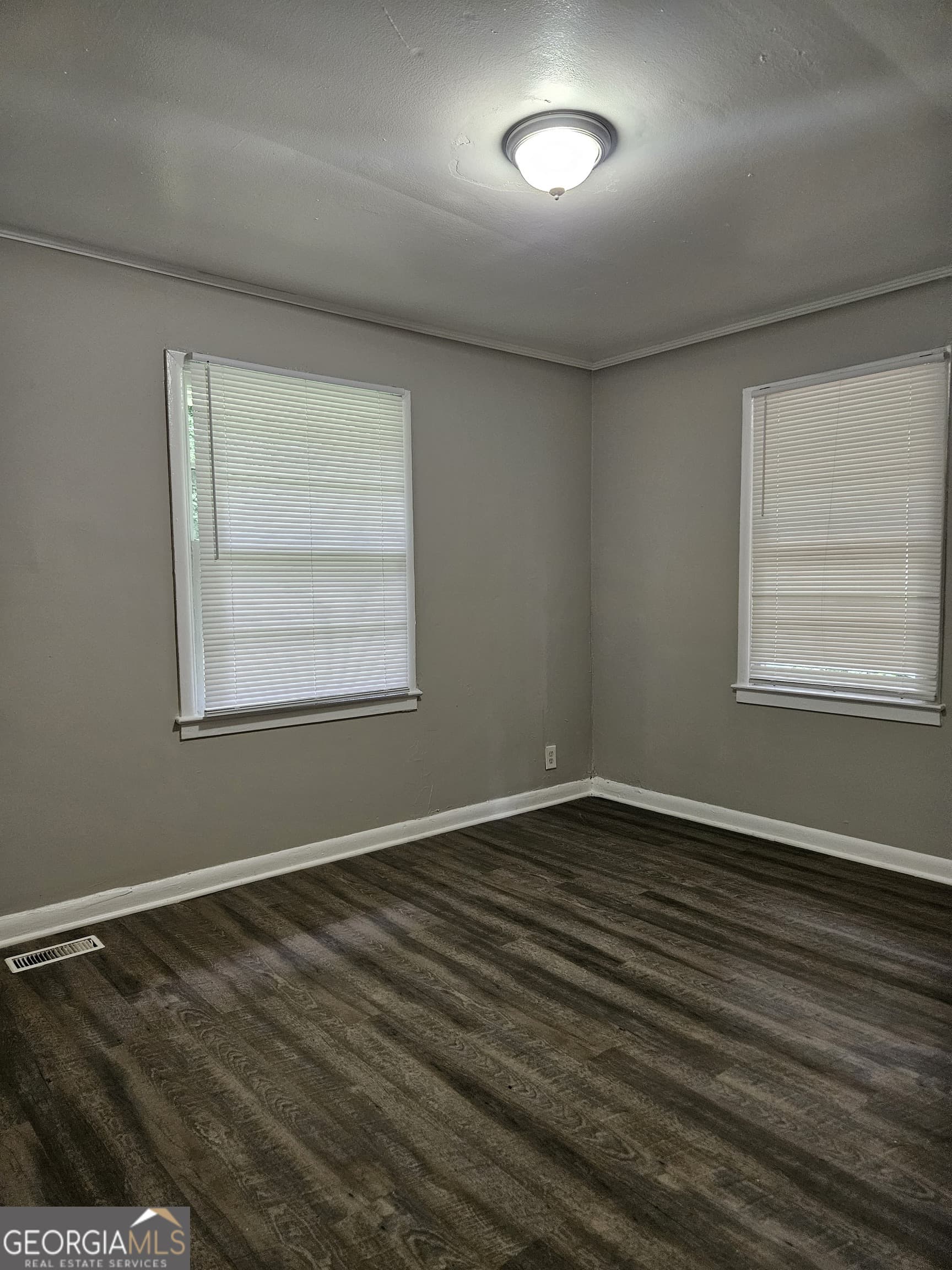 3 bedroom, 1 bathroom, 936 sq ft single family residence for sale at 3069 McKenzie Road, East Point, GA 30344 — photo 7