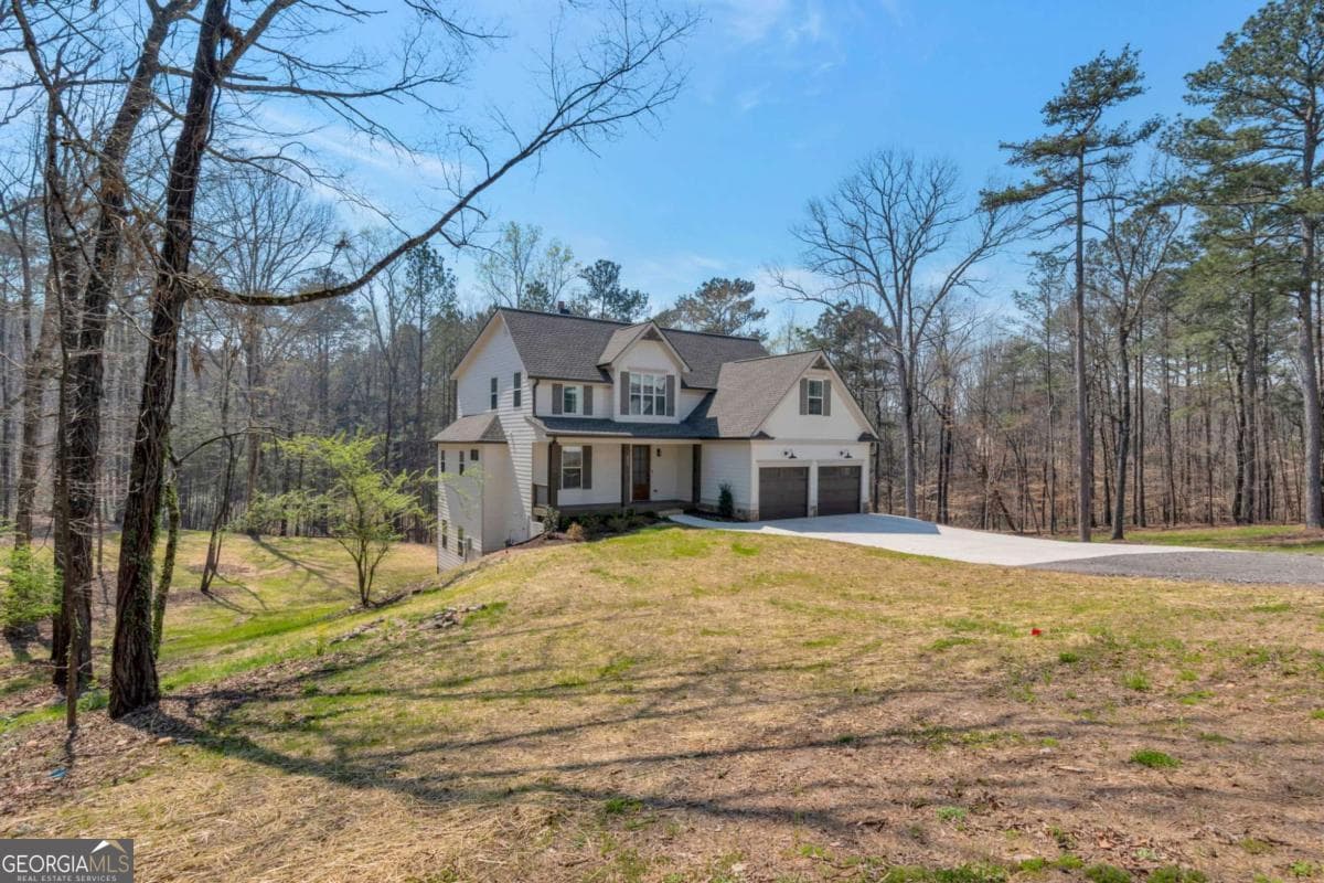 5 bedroom, 3.5 bathroom single family residence for rent at 629 Butterworth Road, Canton, GA 30114 for $9,995 a month — photo 2