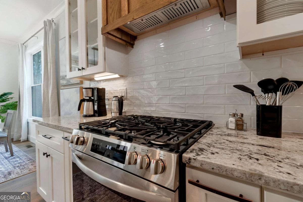 5 bedroom, 3.5 bathroom single family residence for rent at 629 Butterworth Road, Canton, GA 30114 for $9,995 a month — photo 6