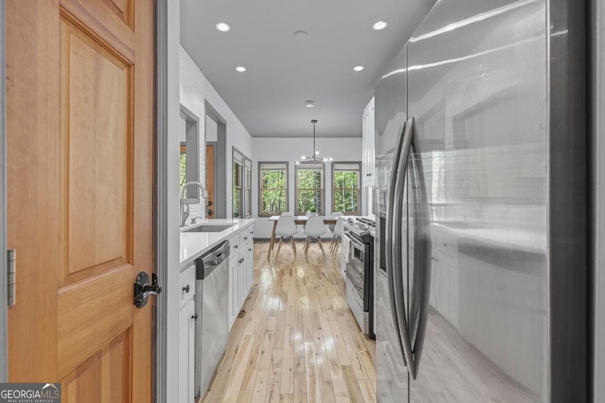 3 bedroom, 3 bathroom, 3,294 sq ft single family residence for sale at 1070 Apalachee Woods Trail, Buckhead, GA 30625 — photo 7