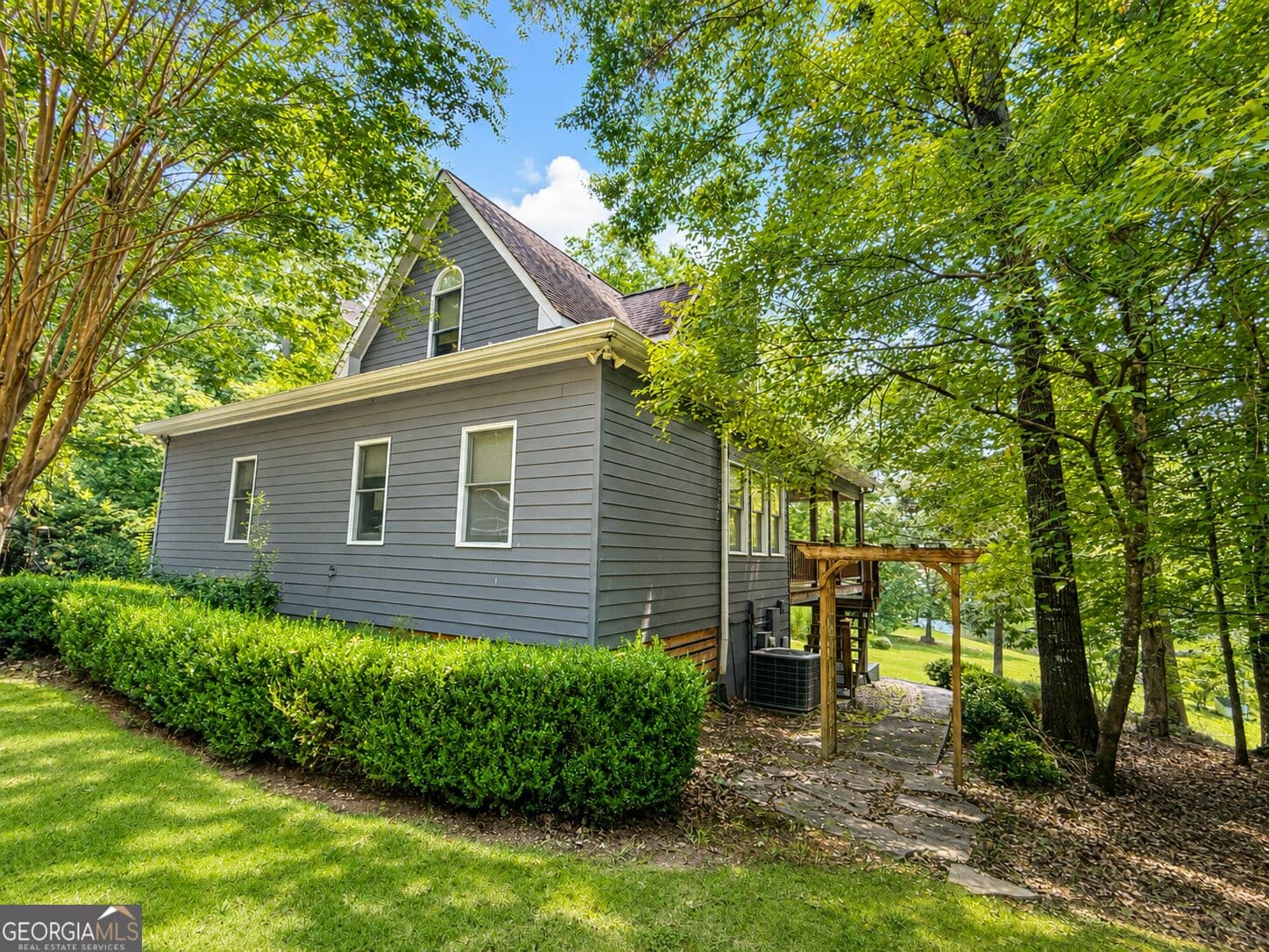 3 bedroom, 3 bathroom, 3,294 sq ft single family residence for sale at 1070 Apalachee Woods Trail, Buckhead, GA 30625 — photo 3