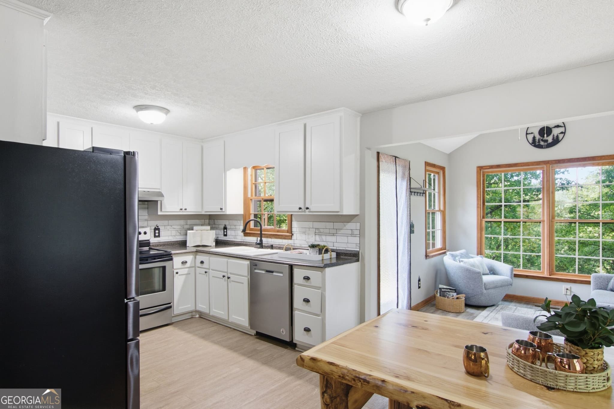4 bedroom, 3 bathroom, 2,264 sq ft single family residence for sale at 699 Cobblestone Lane, Demorest, GA 30535 — photo 4