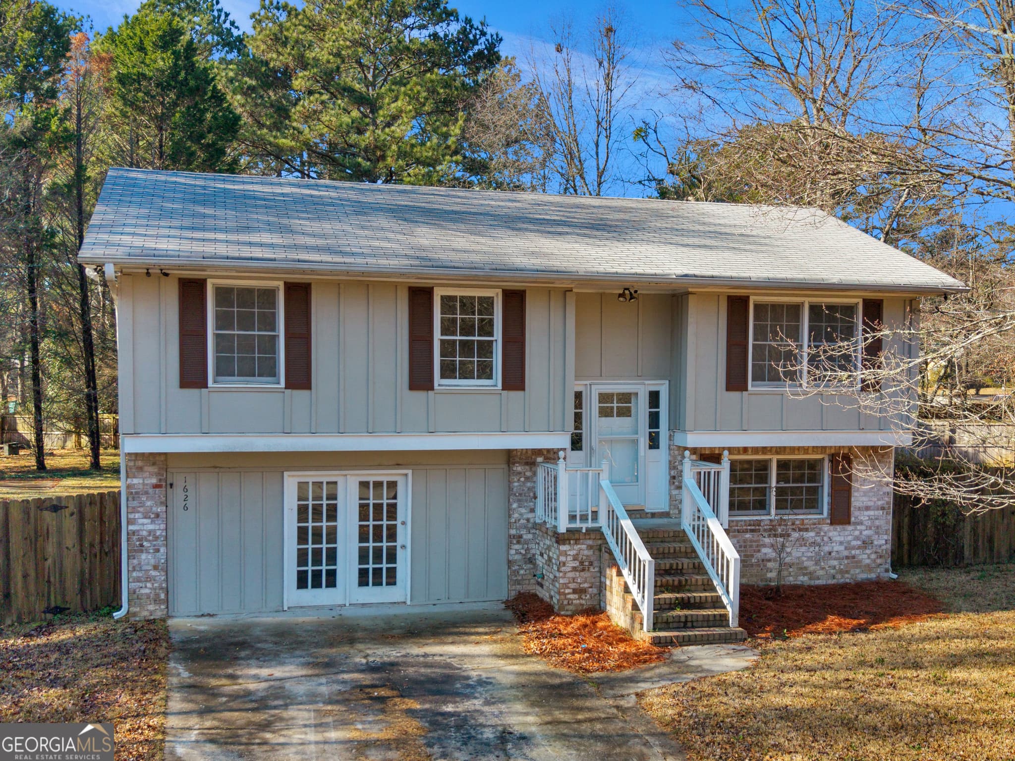 5 bedroom, 3 bathroom, 1,794 sq ft single family residence for sale at 1626 Pinebrook Drive, Griffin, GA 30224 — photo 3