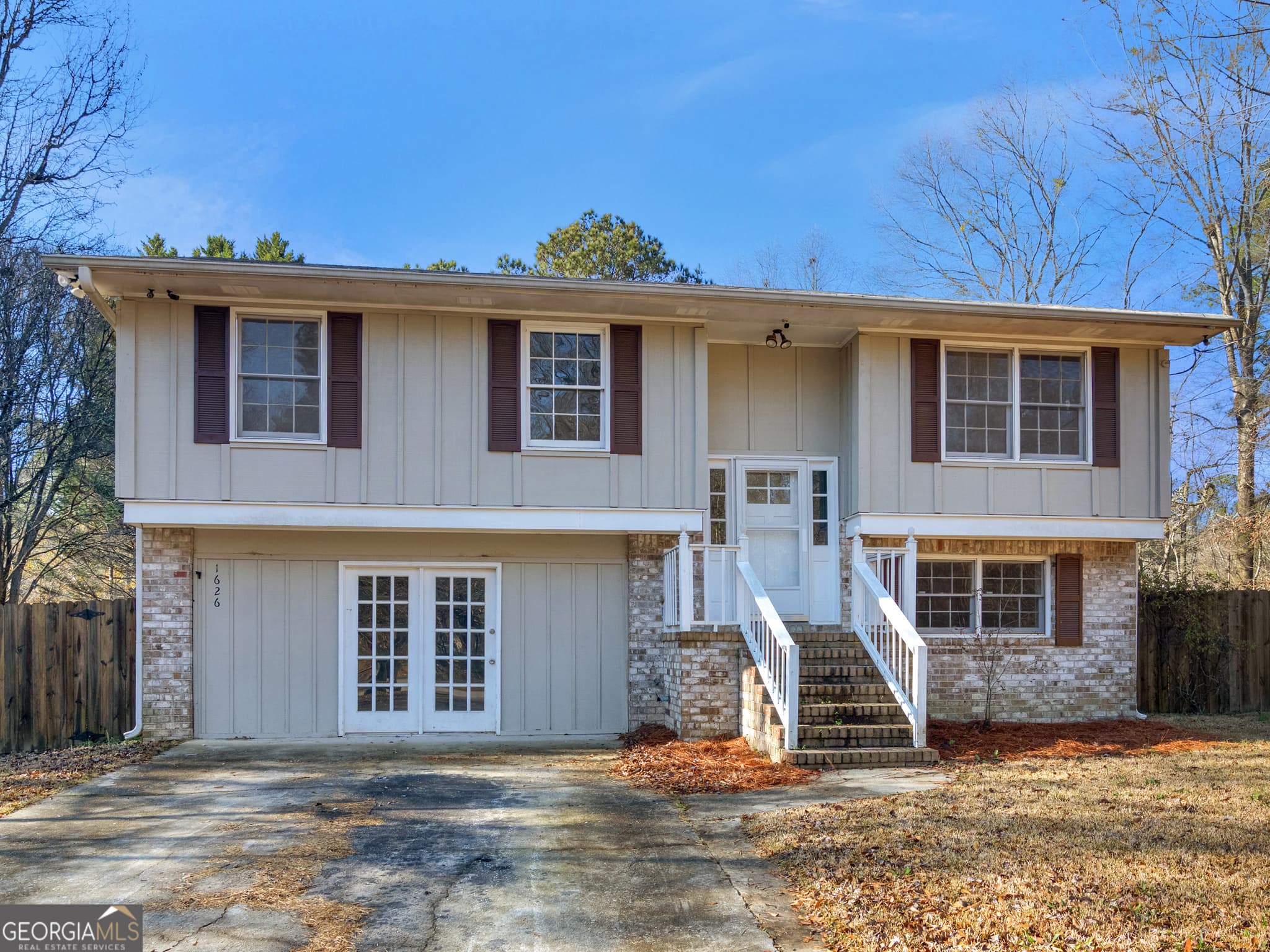 5 bedroom, 3 bathroom, 1,794 sq ft single family residence for sale at 1626 Pinebrook Drive, Griffin, GA 30224 — photo 1 of 53