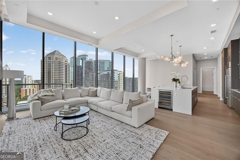 3 bedroom, 3 bathroom, 2,071 sq ft condominium for sale at 40 12th Street 1903, Atlanta, GA 30309 — photo 1 of 73