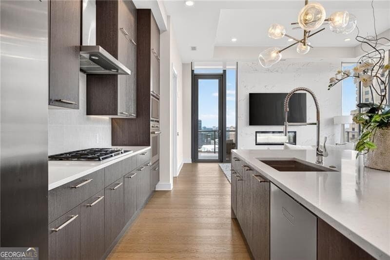 3 bedroom, 3 bathroom, 2,071 sq ft condominium for sale at 40 12th Street 1903, Atlanta, GA 30309 — photo 4
