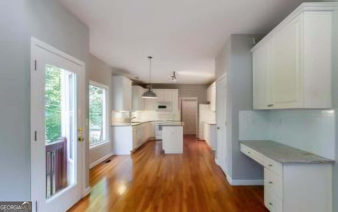 4 bedroom, 2.5 bathroom, 3,350 sq ft single family residence for sale at 1714 Lake Heights Circle, Dacula, GA 30019 — photo 5