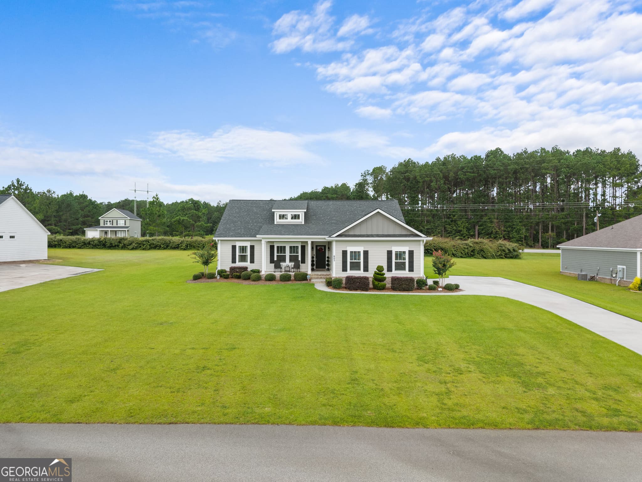4 bedroom, 2 bathroom, 1,786 sq ft single family residence for sale at 605 Bridle Run, Statesboro, GA 30458 — photo 1 of 23