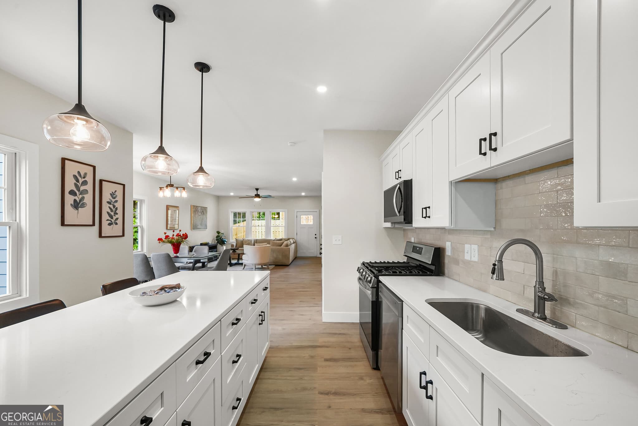 3 bedroom, 2.5 bathroom, 1,514 sq ft townhouse for sale at 411 Oliver Street, Atlanta, GA 30314 — photo 5