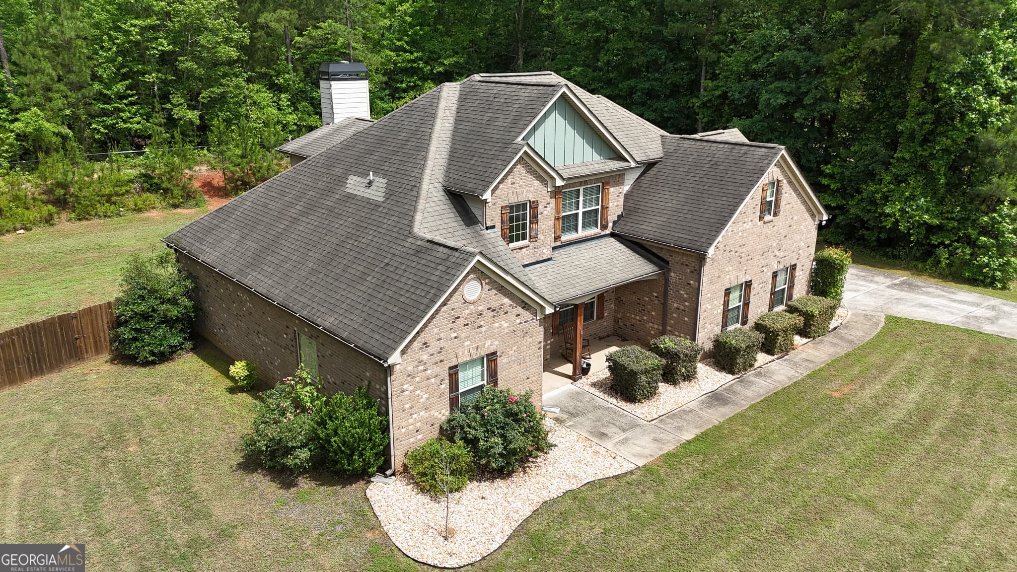 5 bedroom, 3 bathroom, 3,195 sq ft single family residence for sale at 197 Nobility Lane, Mcdonough, GA 30252 — photo 5