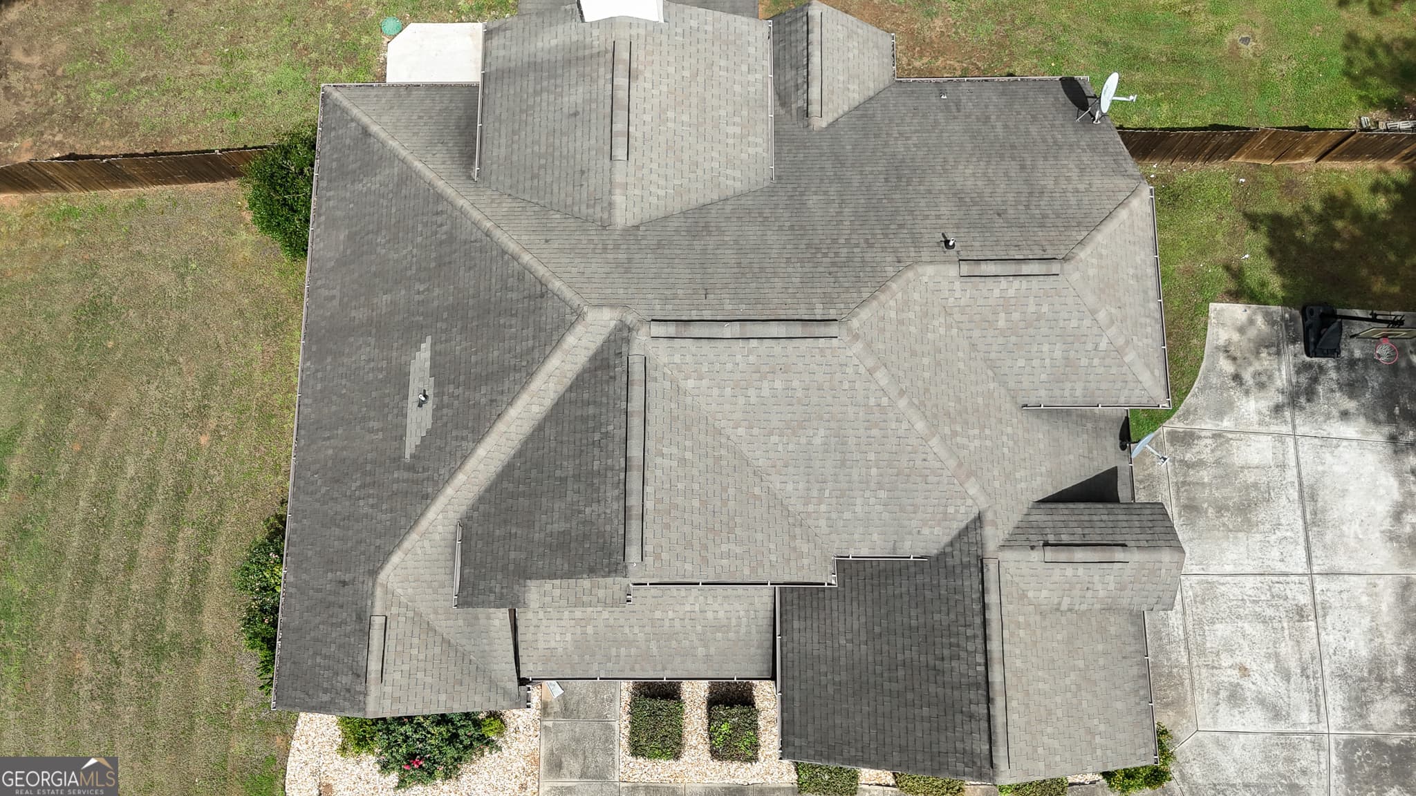 5 bedroom, 3 bathroom, 3,195 sq ft single family residence for sale at 197 Nobility Lane, Mcdonough, GA 30252 — photo 8