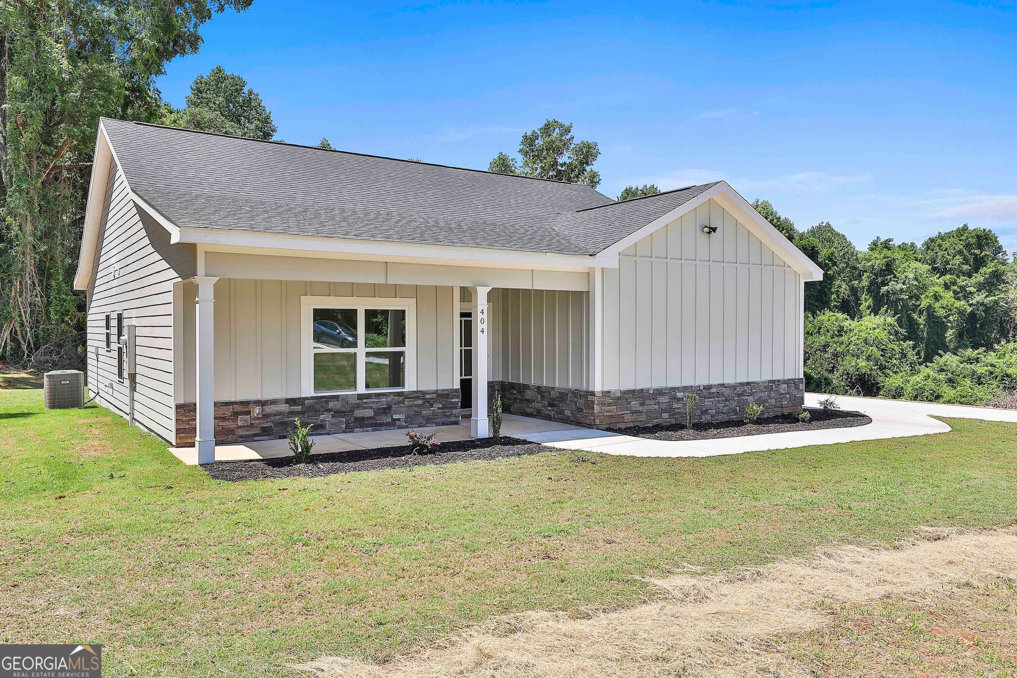 3 bedroom, 2 bathroom, 1,430 sq ft single family residence for sale at 404 W Boyd Road, Hogansville, GA 30230 — photo 3