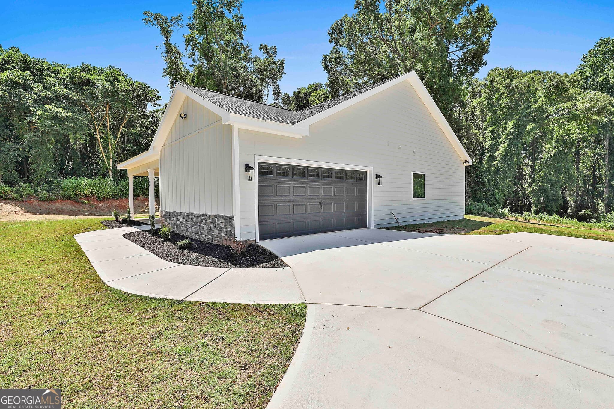 3 bedroom, 2 bathroom, 1,430 sq ft single family residence for sale at 404 W Boyd Road, Hogansville, GA 30230 — photo 4
