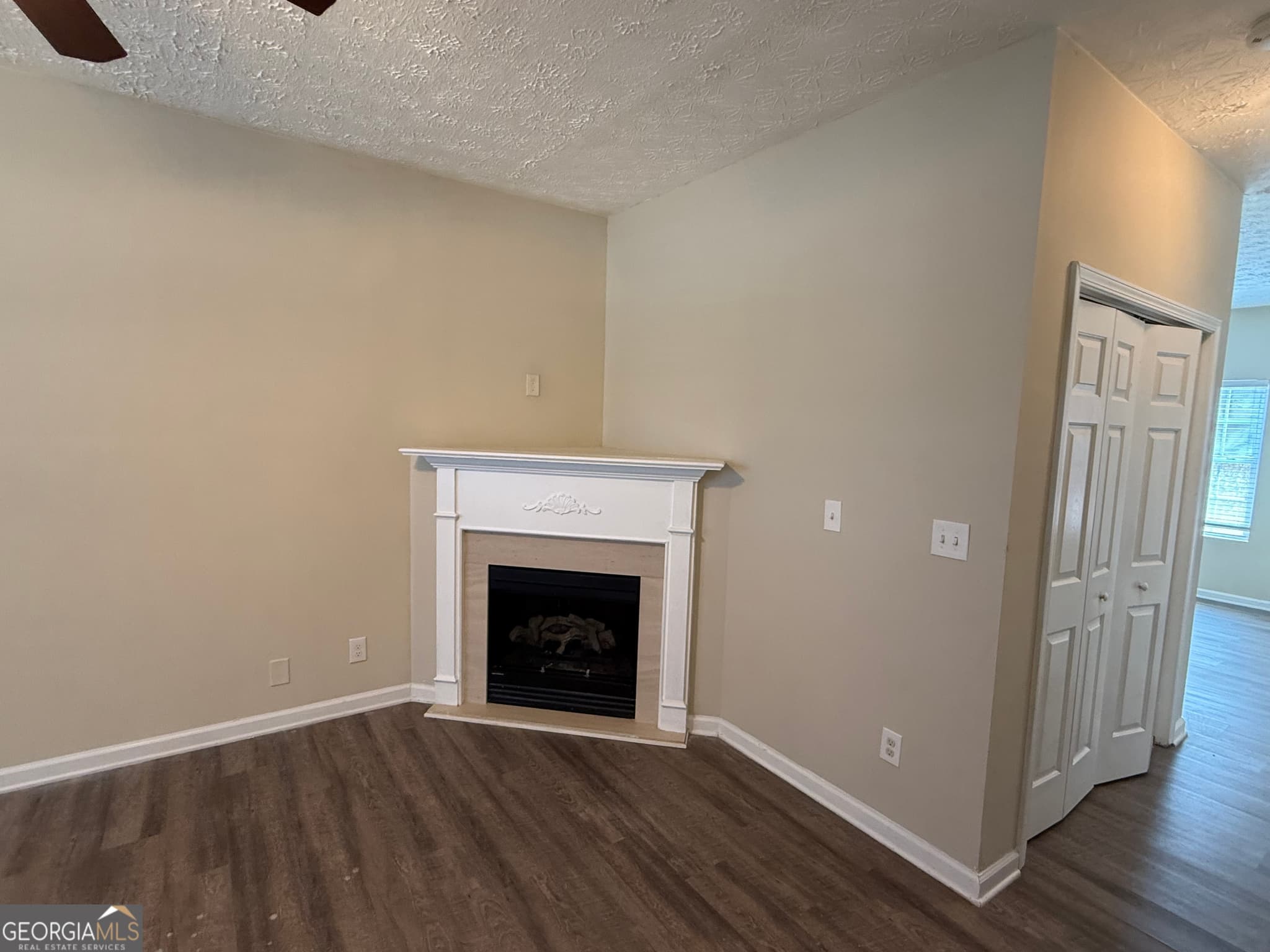 3 bedroom, 2.5 bathroom, 1,391 sq ft townhouse for sale at 2005 Marlin Drive, Mcdonough, GA 30253 — photo 5