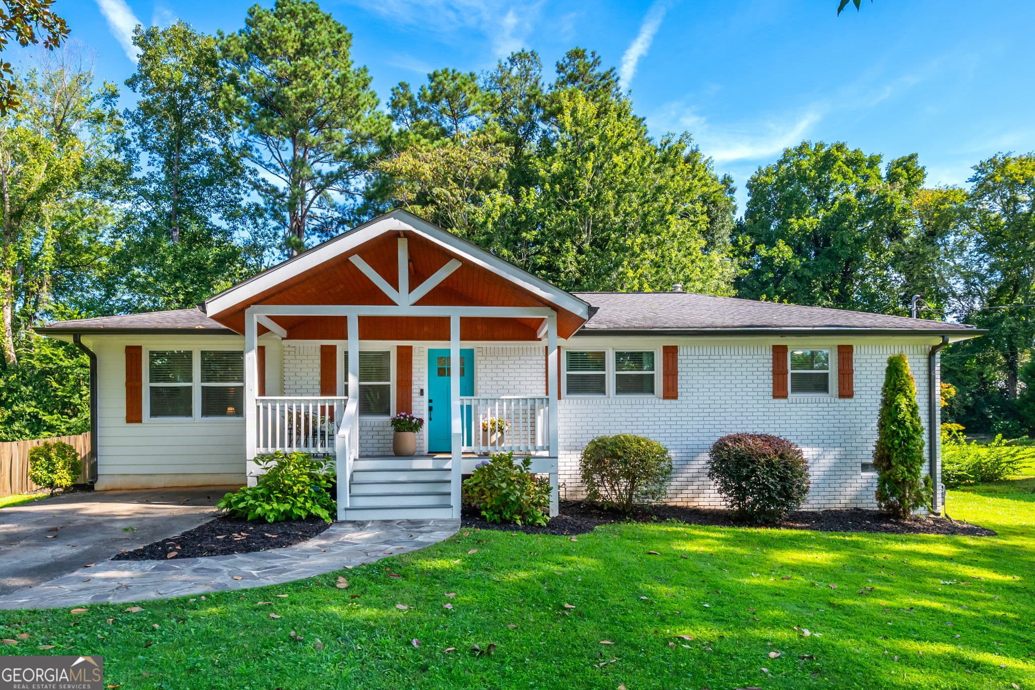 3 bedroom, 2 bathroom, 1,591 sq ft single family residence for sale at 1845 Lochlomand Lane, Smyrna, GA 30080
