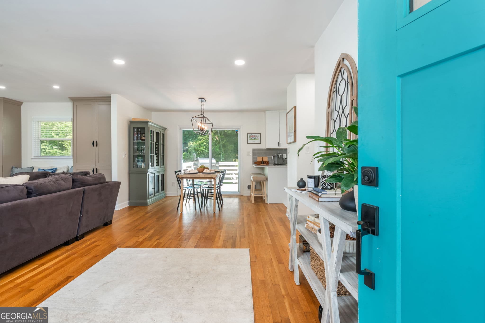 3 bedroom, 2 bathroom, 1,591 sq ft single family residence for sale at 1845 Lochlomand Lane, Smyrna, GA 30080 — photo 8