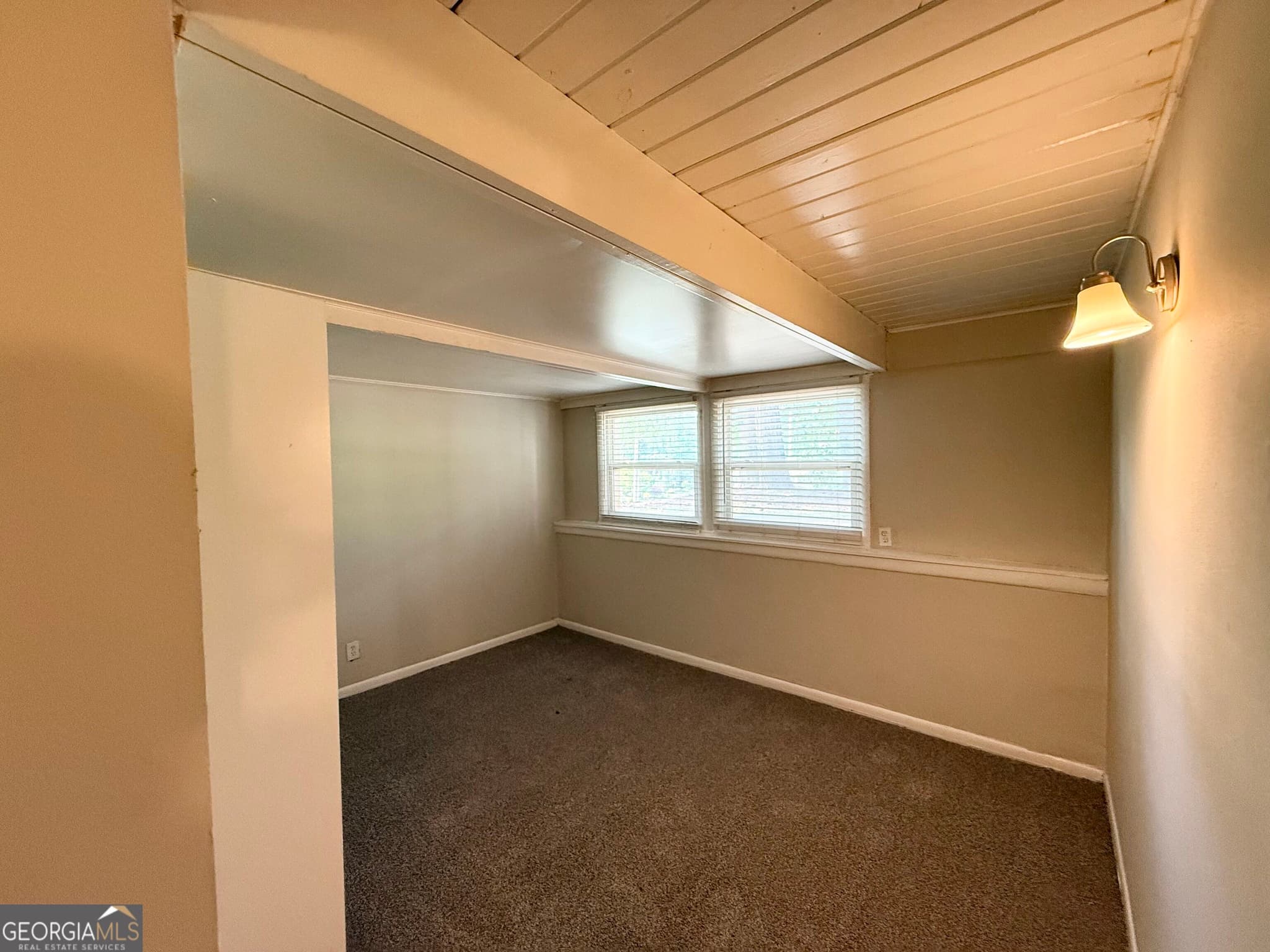5 bedroom, 2 bathroom, 3,202 sq ft single family residence for sale at 2837 Redwine Road, East Point, GA 30344 — photo 8