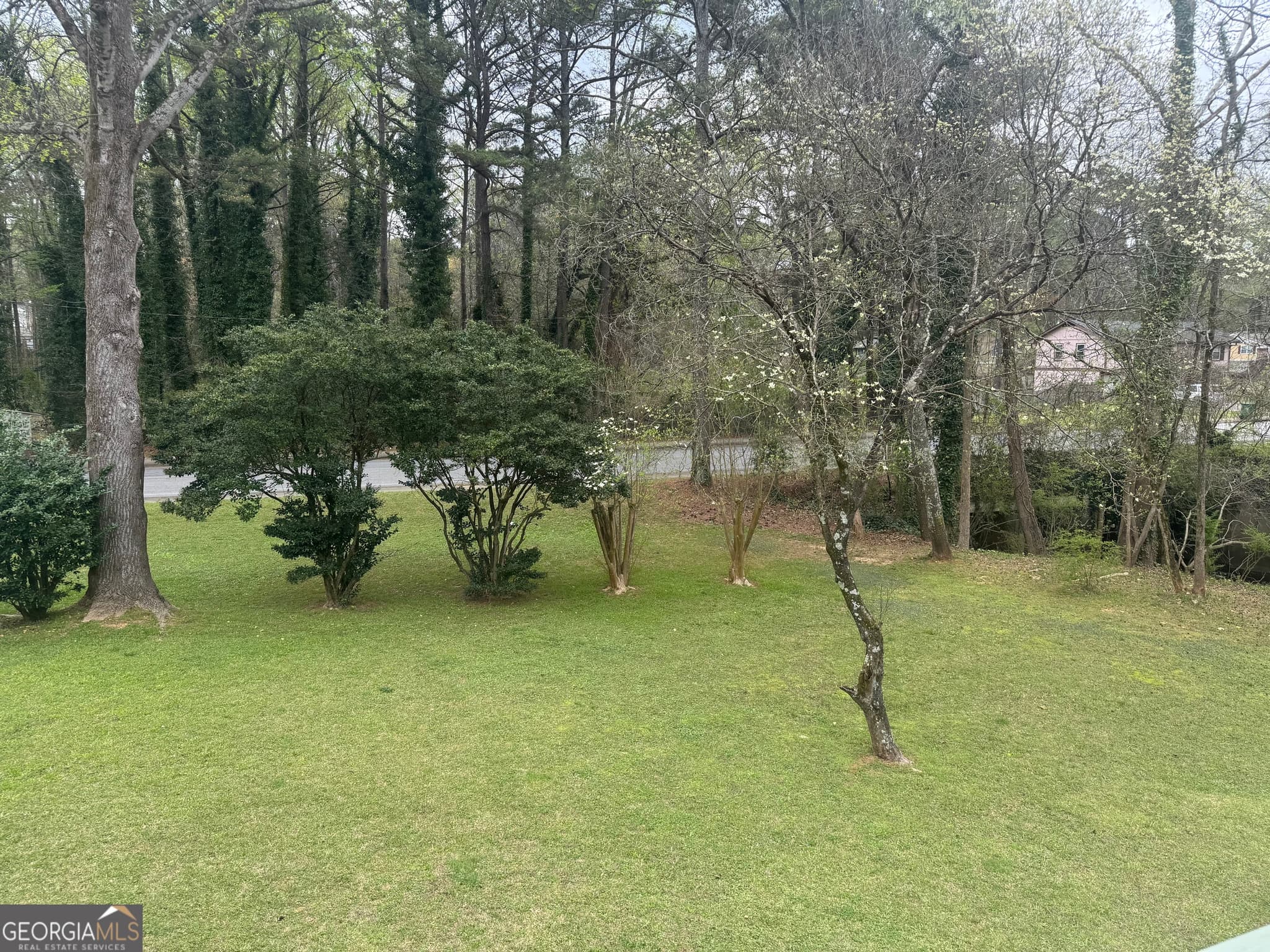4 bedroom, 3 bathroom, 2,010 sq ft single family residence for sale at 4172 Creek Stone Court, Stone Mountain, GA 30083 — photo 10