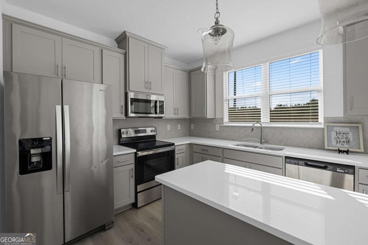 3 bedroom, 2.5 bathroom townhouse for rent at 7753 Lance Road, Fairburn, GA 30213 for $2,695 a month — photo 7