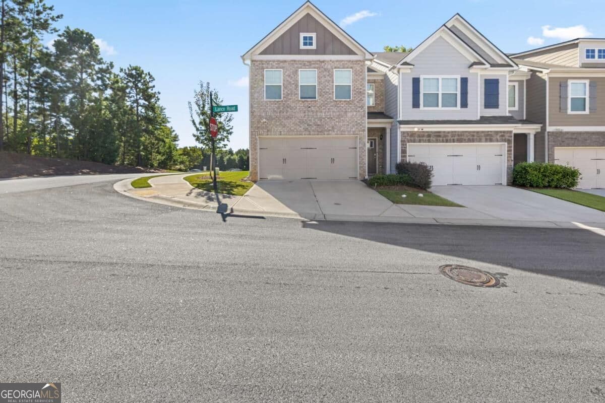 3 bedroom, 2.5 bathroom townhouse for rent at 7753 Lance Road, Fairburn, GA 30213 for $2,695 a month — photo 1 of 17