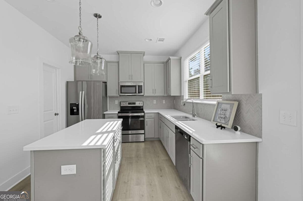 3 bedroom, 2.5 bathroom townhouse for rent at 7753 Lance Road, Fairburn, GA 30213 for $2,695 a month — photo 8