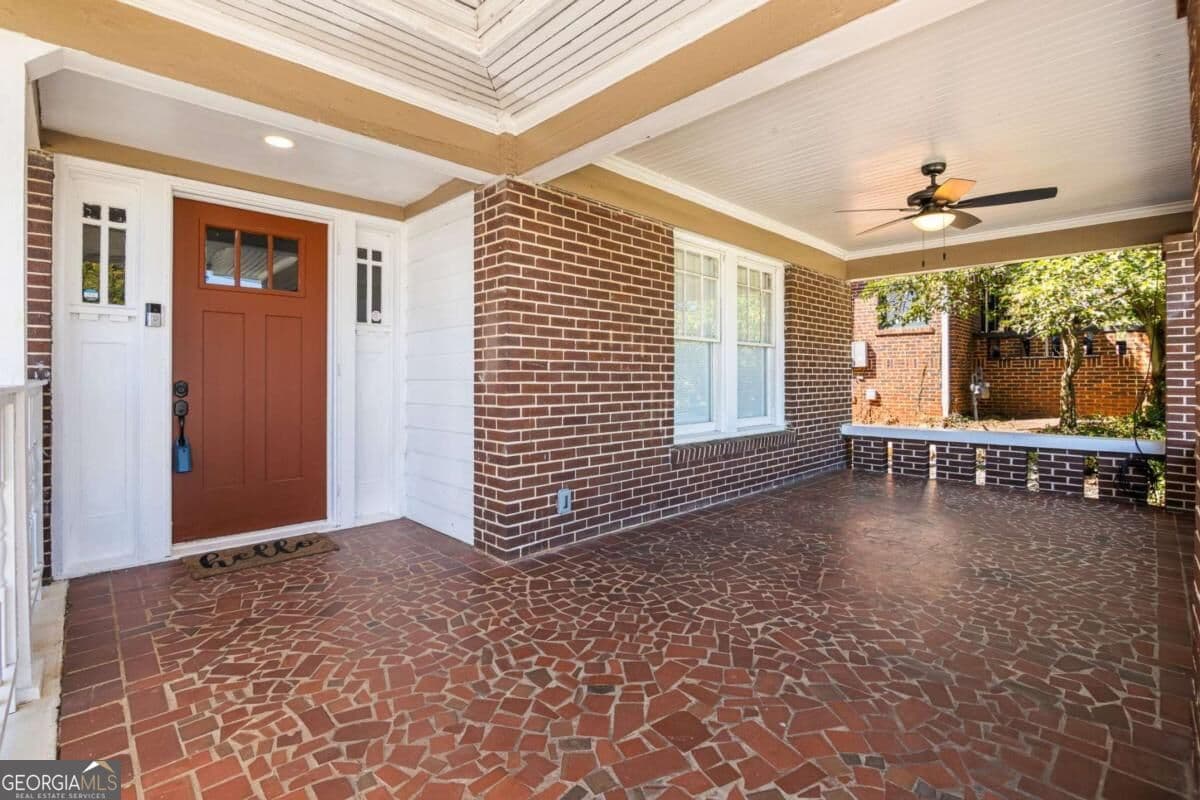 4 bedroom, 3 bathroom single family residence for sale at 1134 Donnelly Avenue, Atlanta, GA 30310 — photo 3