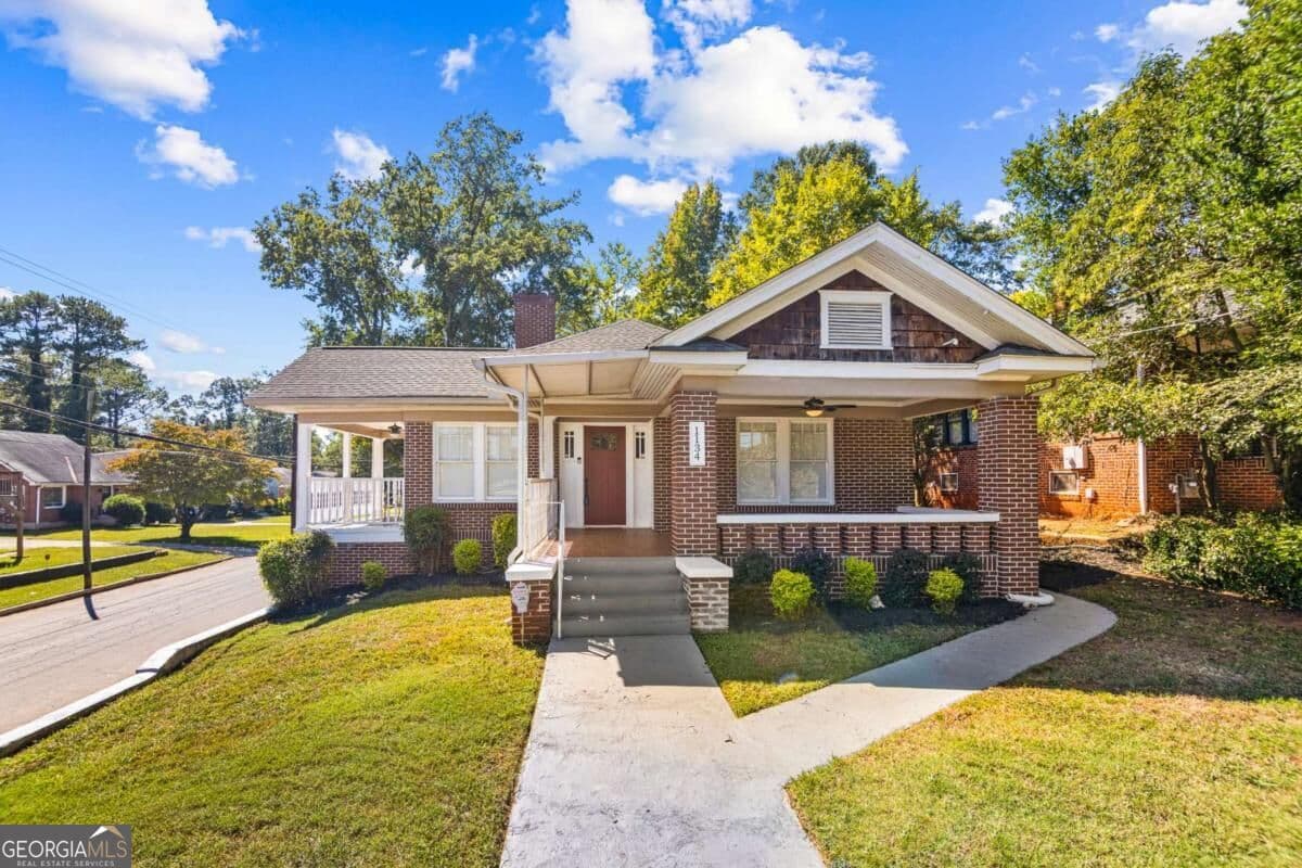 4 bedroom, 3 bathroom single family residence for sale at 1134 Donnelly Avenue, Atlanta, GA 30310 — photo 1 of 50