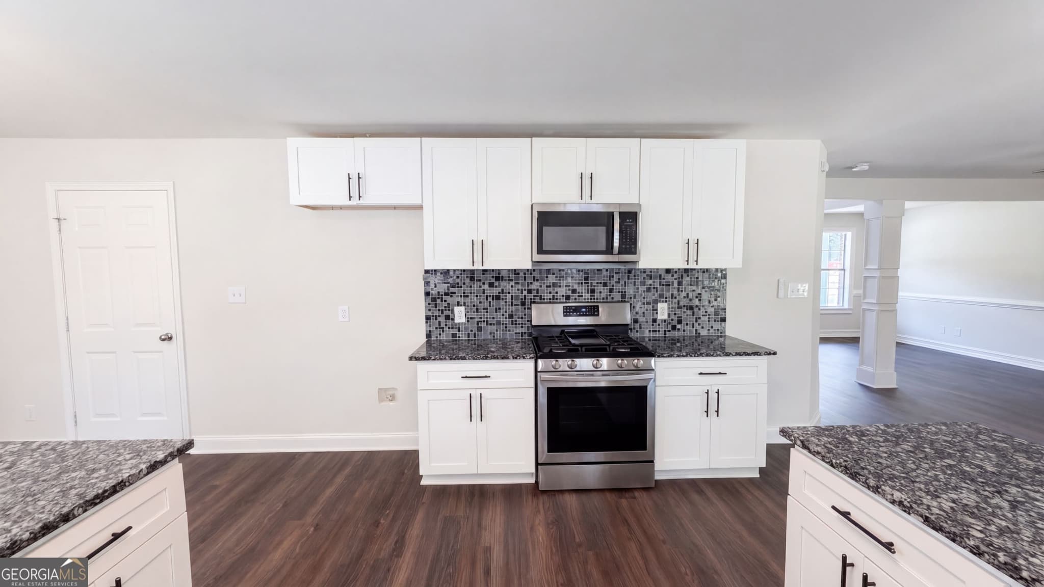 4 bedroom, 2.5 bathroom, 2,414 sq ft single family residence for sale at 115 Emerald Lane, Hampton, GA 30228 — photo 7