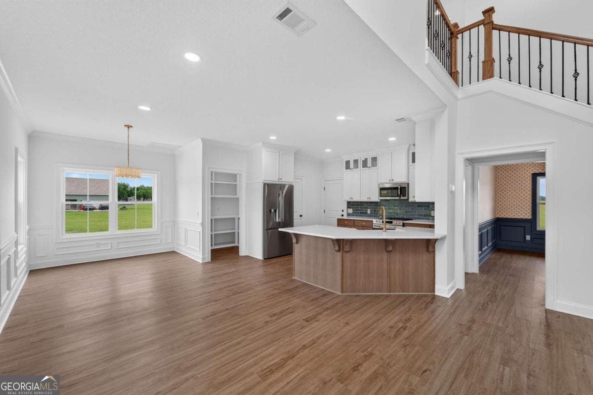 4 bedroom, 2.5 bathroom, 2,386 sq ft single family residence for sale at 3574 Highway 121, Blackshear, GA 31516 — photo 4