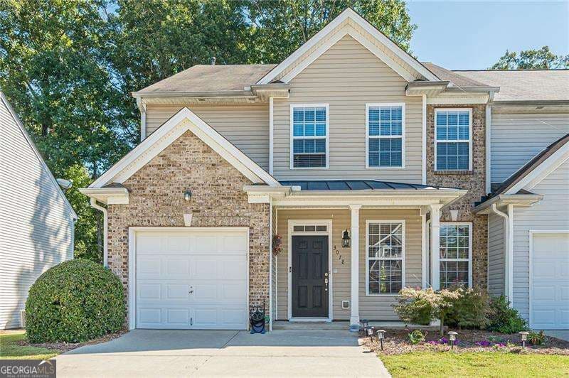 3 bedroom, 2 bathroom, 1,853 sq ft townhouse for sale at 3078 Kentmere Drive, Cumming, GA 30040 — photo 2