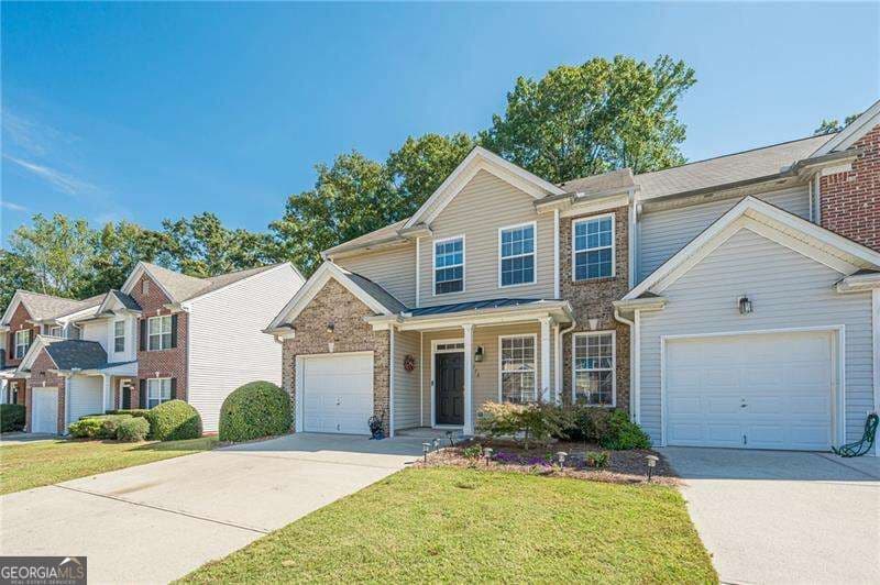 3 bedroom, 2 bathroom, 1,853 sq ft townhouse for sale at 3078 Kentmere Drive, Cumming, GA 30040 — photo 3