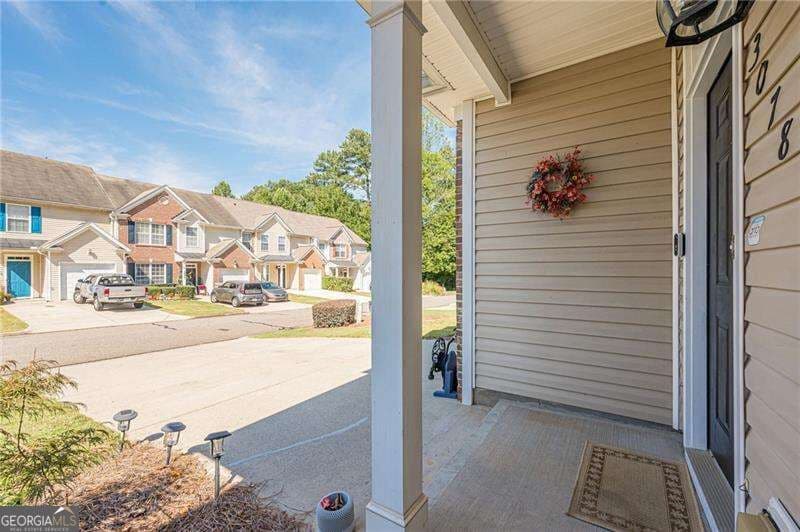3 bedroom, 2 bathroom, 1,853 sq ft townhouse for sale at 3078 Kentmere Drive, Cumming, GA 30040 — photo 8