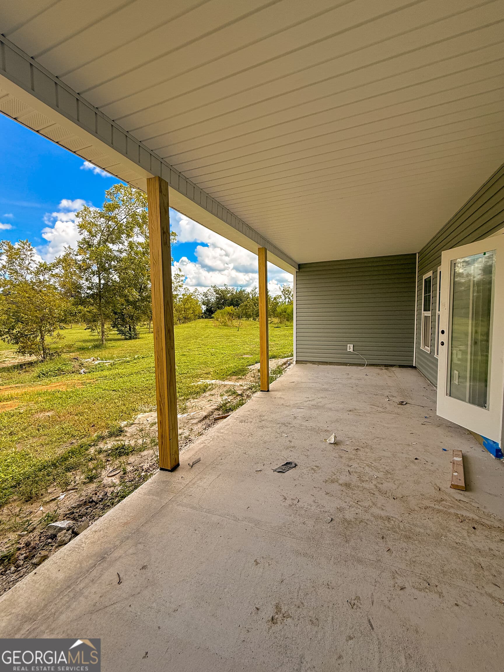 3 bedroom, 2.5 bathroom, 1,928 sq ft single family residence for sale at 140 Ganas Road, Naylor, GA 31641 — photo 2