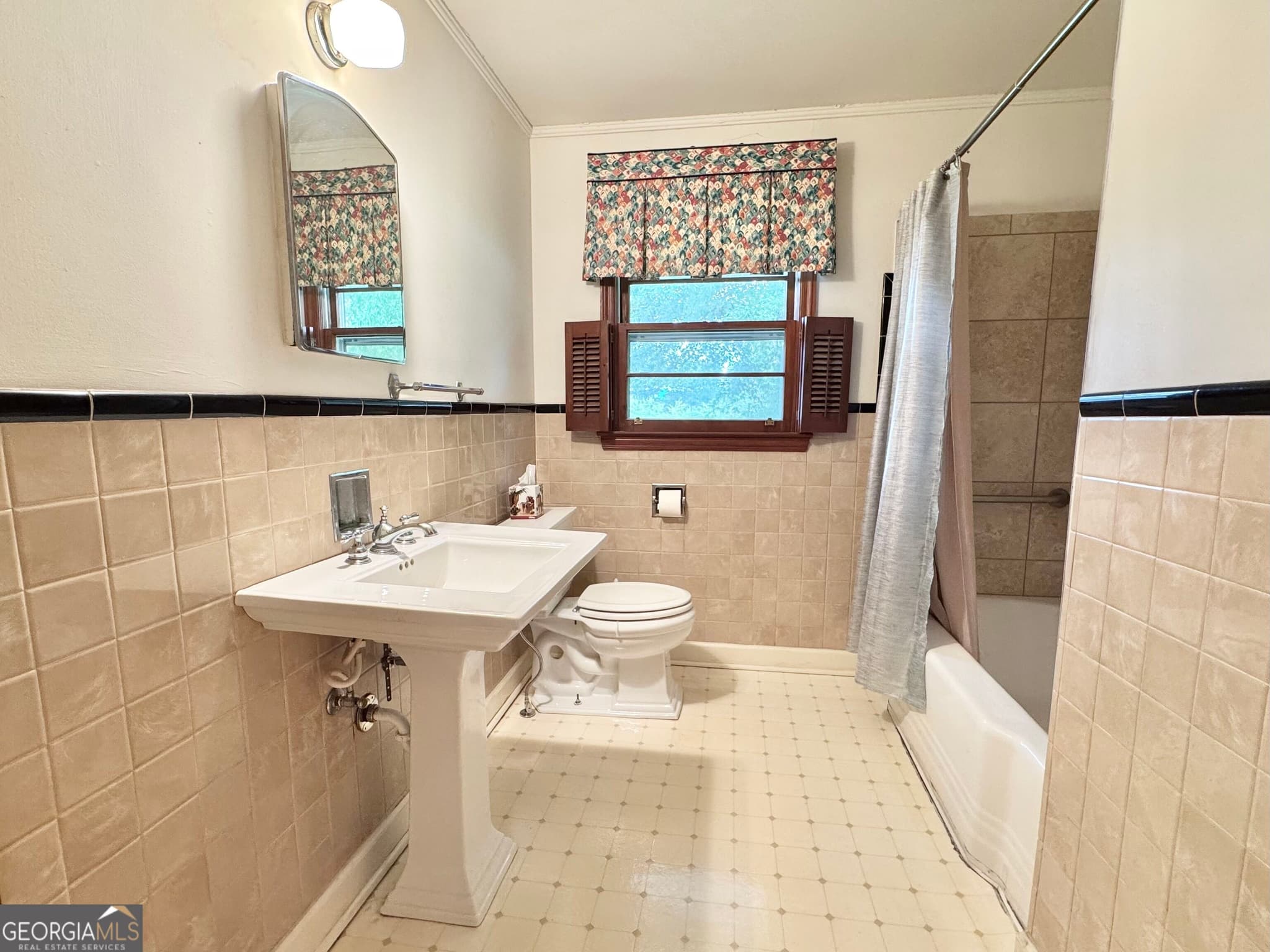 3 bedroom, 1.5 bathroom, 1,313 sq ft single family residence for sale at 296 Goodwin Drive, Summerville, GA 30747 — photo 10
