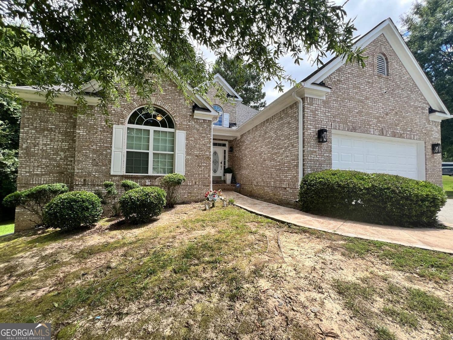 4 bedroom, 2 bathroom, 5,702 sq ft single family residence for sale at 5441 The Vyne Avenue, Atlanta, GA 30349