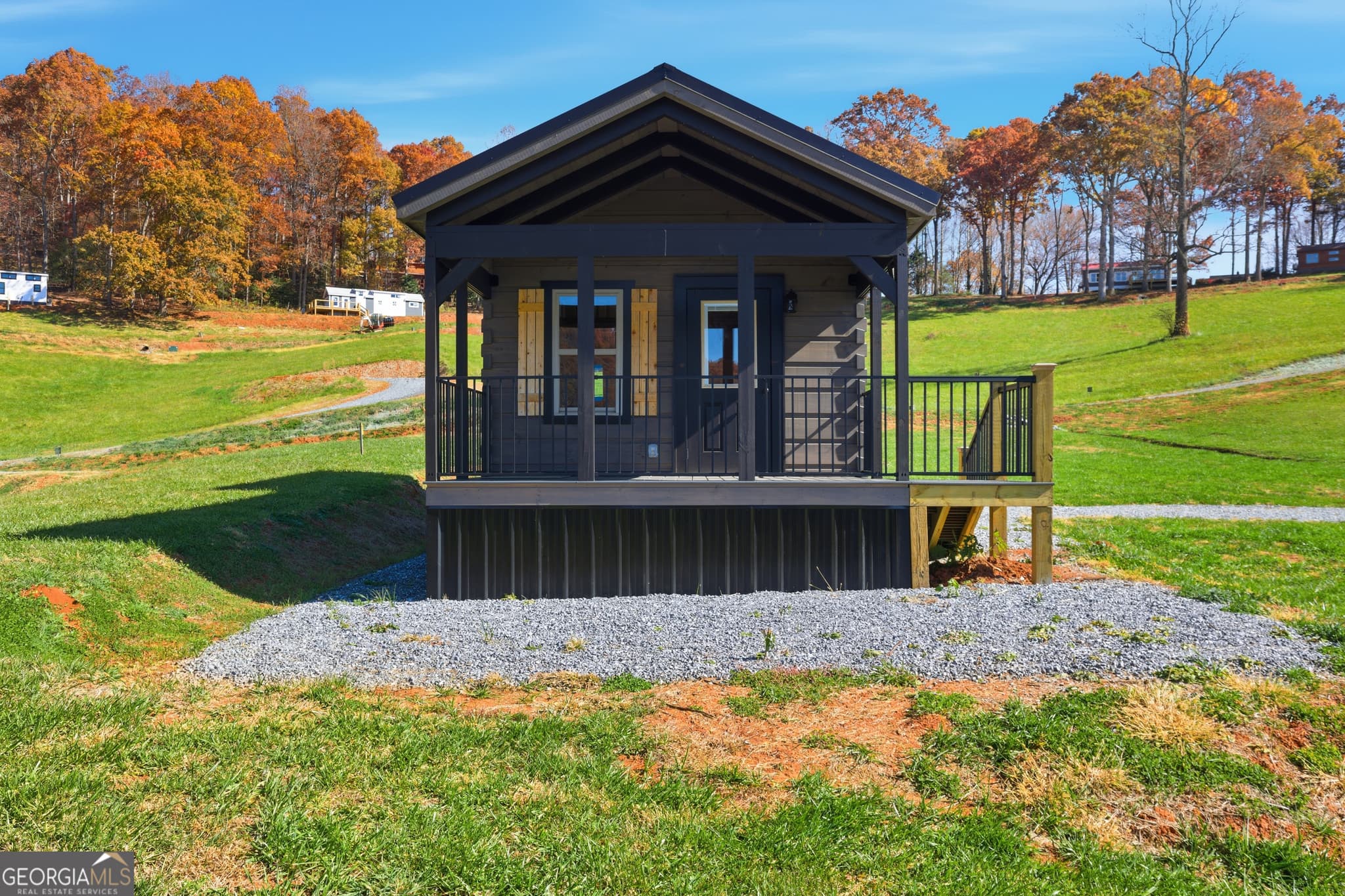 1 bedroom, 1 bathroom, 276 sq ft single family residence for sale at 527 Saunders LOT 60, Franklin, NC 28734 — photo 2