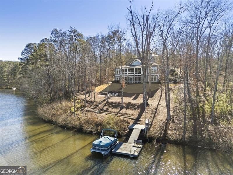 5 bedroom, 4.5 bathroom, 4,358 sq ft cabin,single family residence for sale at 72 Buckeye Ridge, Newnan, GA 30263 — photo 8