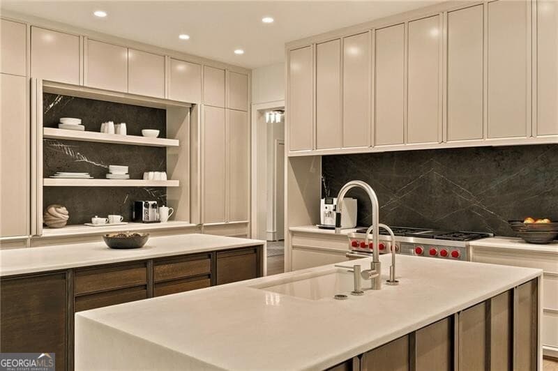8 bedroom, 8 bathroom, 10,444 sq ft single family residence for sale at 5260 Long Island Drive, Atlanta, GA 30327 — photo 6