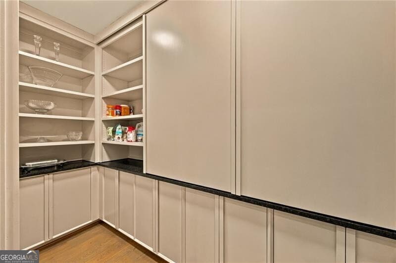 8 bedroom, 8 bathroom, 10,444 sq ft single family residence for sale at 5260 Long Island Drive, Atlanta, GA 30327 — photo 9