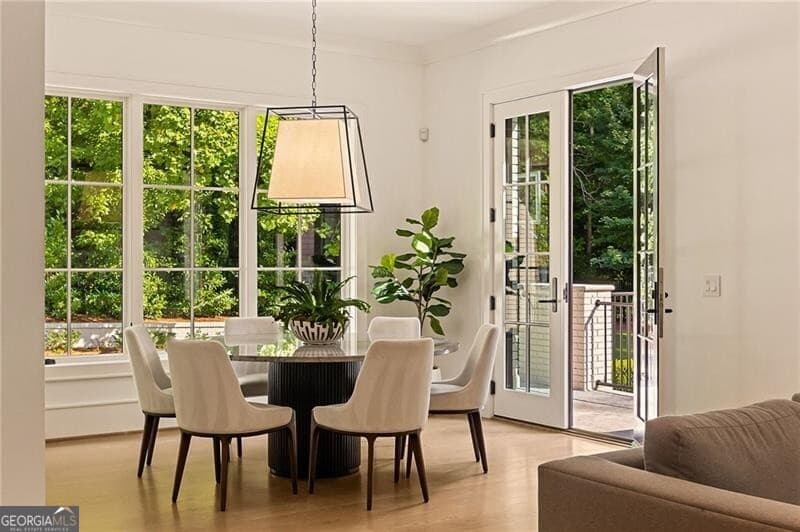 8 bedroom, 8 bathroom, 10,444 sq ft single family residence for sale at 5260 Long Island Drive, Atlanta, GA 30327 — photo 8