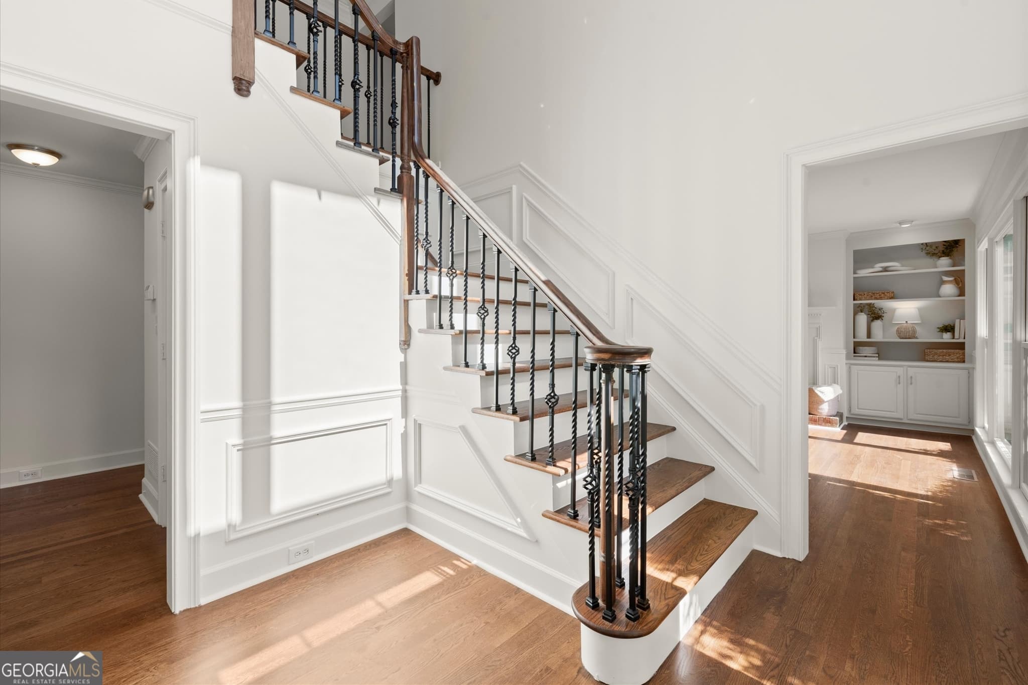 5 bedroom, 4.5 bathroom, 5,160 sq ft single family residence for sale at 871 Chestnut Lake Drive, Marietta, GA 30068 — photo 3