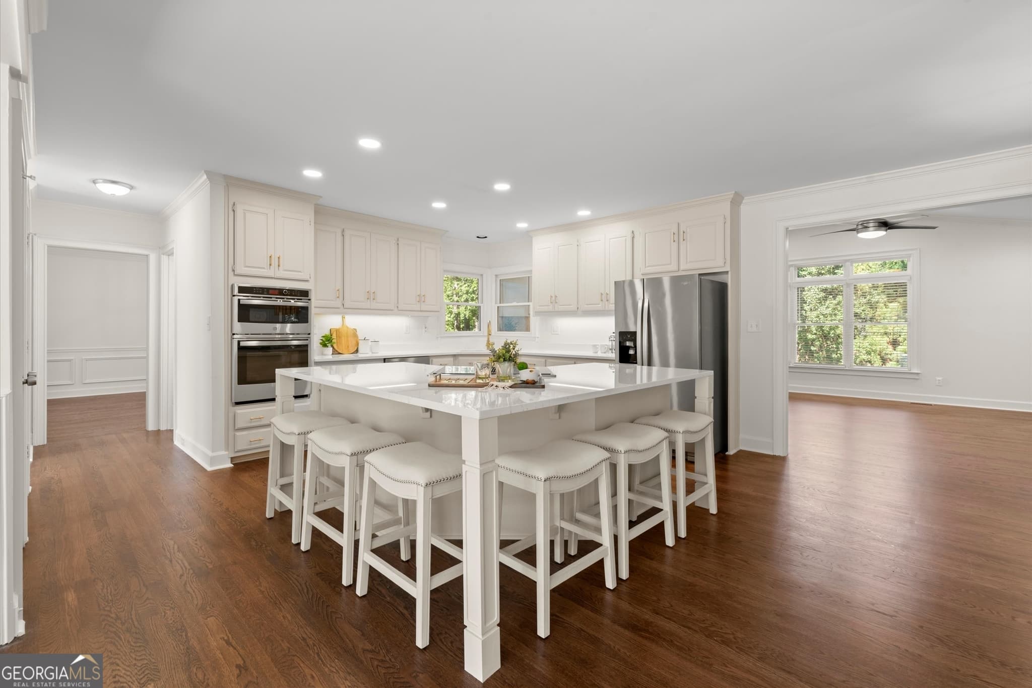 5 bedroom, 4.5 bathroom, 5,160 sq ft single family residence for sale at 871 Chestnut Lake Drive, Marietta, GA 30068 — photo 9