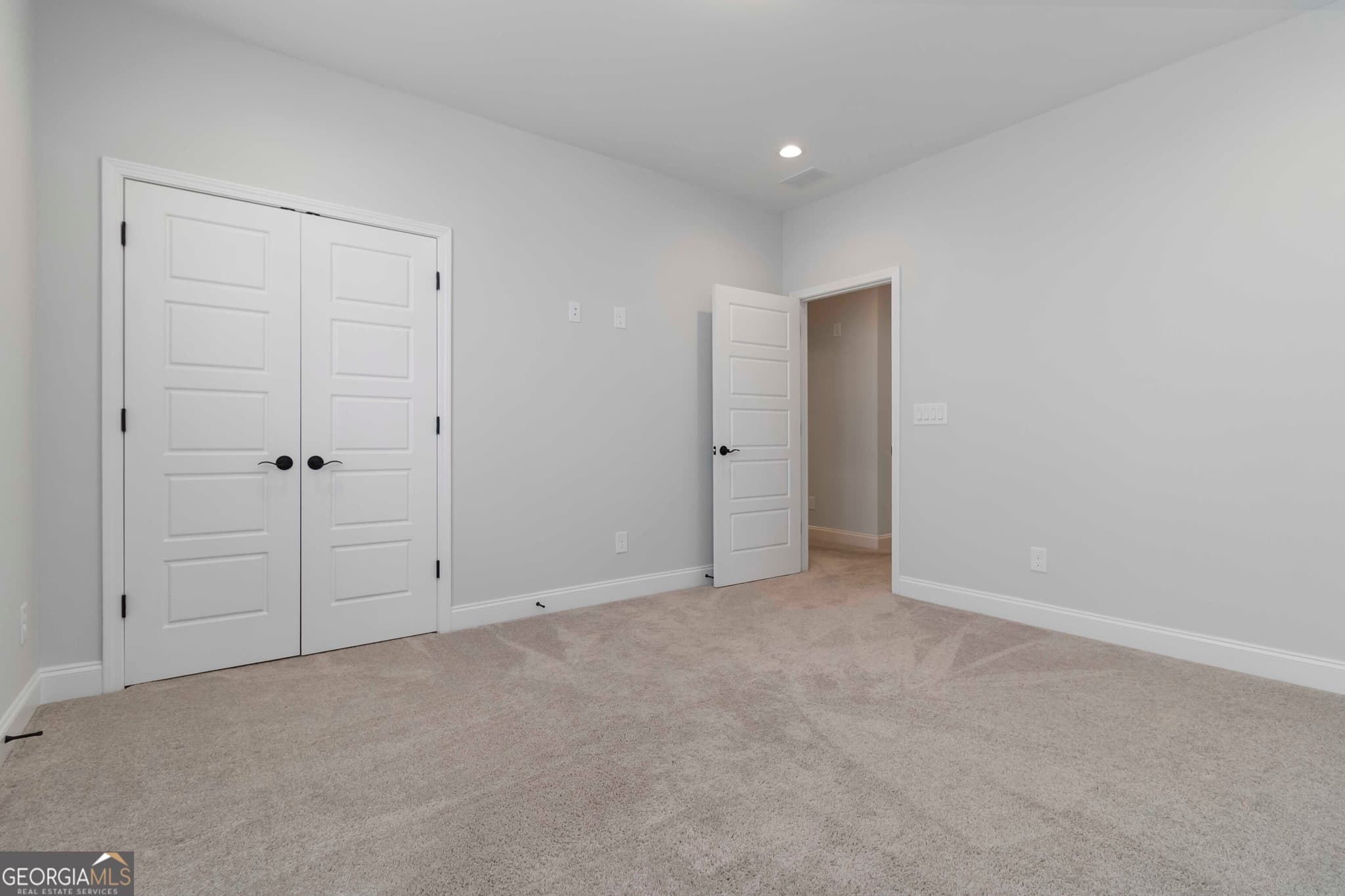 2 bedroom, 2 bathroom, 1,928 sq ft townhouse for rent at 2000 Harvest Pond Circle 2094 - BRAMBLE, Suwanee, GA 30024 for $3,325 a month — photo 10