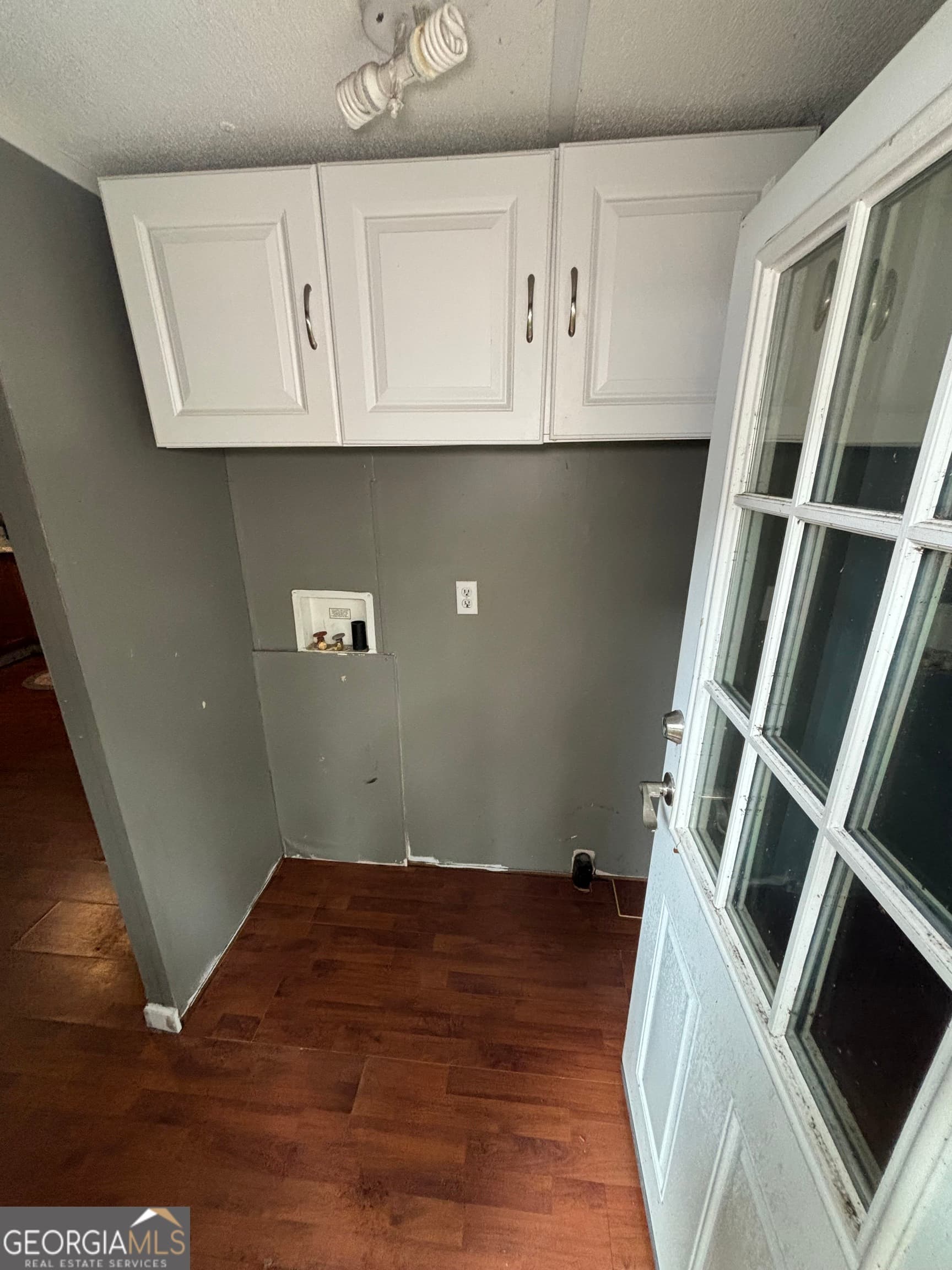 3 bedroom, 2 bathroom, 864 sq ft manufactured home,single family residence for sale at 1081 Caton Road, Townsend, GA 31331 — photo 7